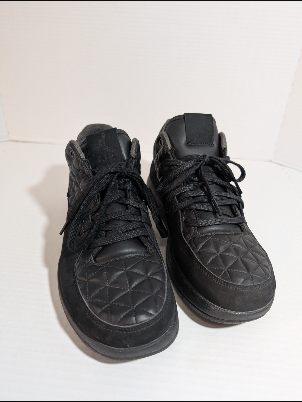 Nike Air Jordan Clutch Black Quilted Size 9  845043-010